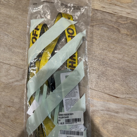Off-white belt